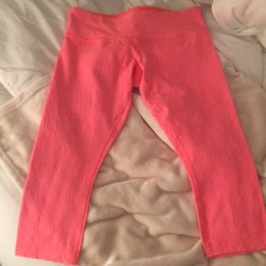 Lululemon cropped wunder under leggings (21”)